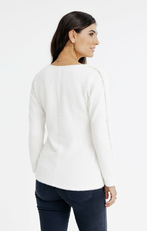 Le T-shirt Col Montant Filet à Motif | Twik | Magasinez Des Manches Longues Pour Femme