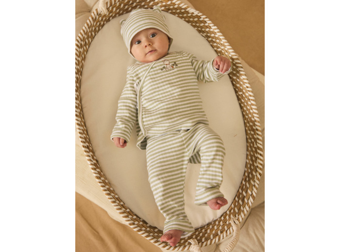 Ensemble de naissance en côtes plates haut + pantalon + bonnet