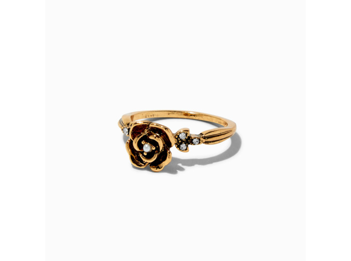 Bague avec rose couleur dorée de style ancien