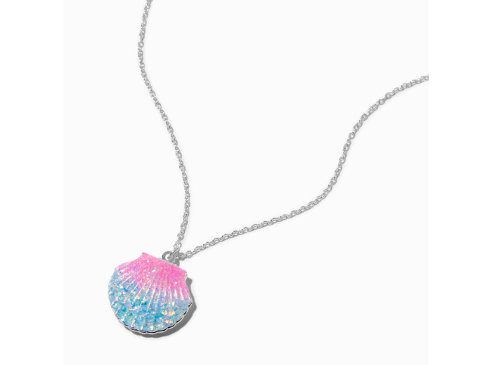 Collier à pendentif médaillon coquille de clam