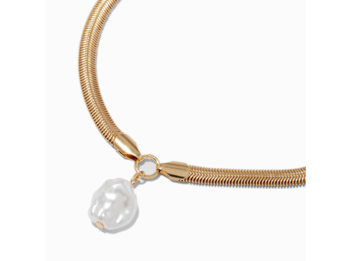 Collier à pendentif perles d'imitation à chevrons couleur dorée