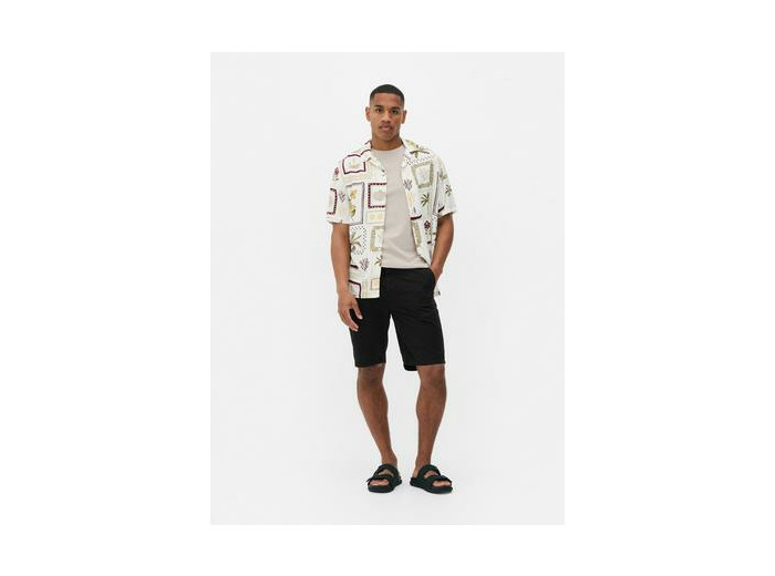 Short chino à braguette boutonnée