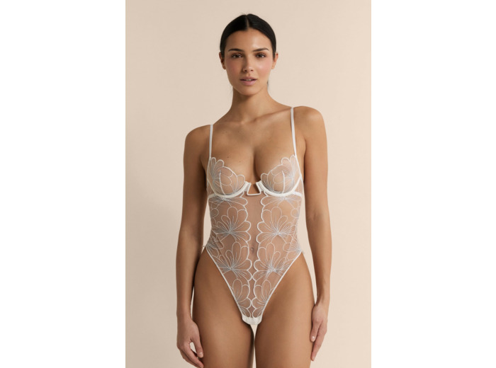 Body en broderie,Body en broderie;${refinementColor}