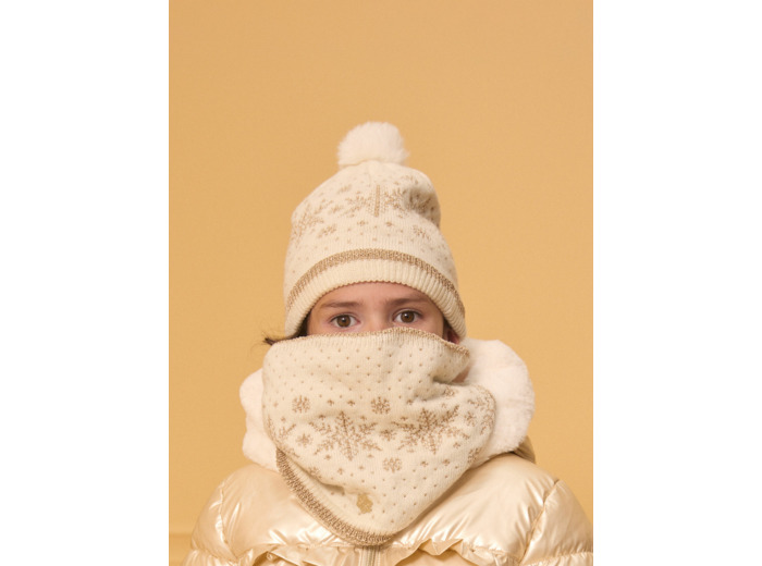 Bonnet maille avec pompom