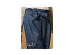 Pantalon à jambes larges avec ceinture