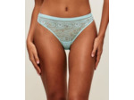 String en dentelle