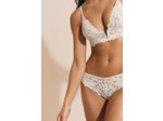 Shorty en dentelle,Shorty en dentelle;${refinementColor}