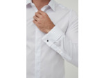 Chemise blanche à poignets mousquetaires en slim fit