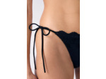 Bikini brésilien à nouer bas de maillot avec broderies