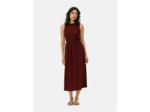 Robe mi-longue sans manches à corsage froncé