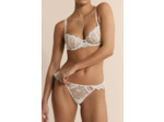 String en dentelle,String en dentelle;${refinementColor}