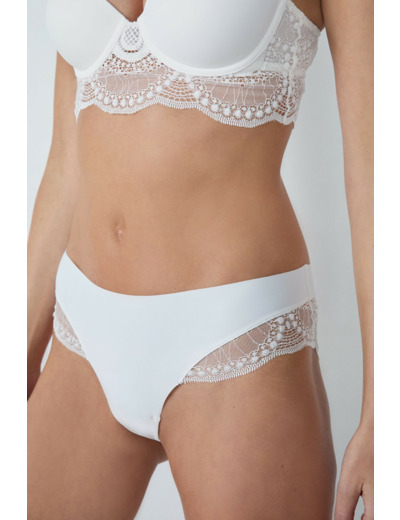 Hipster en microfibre et dentelle
