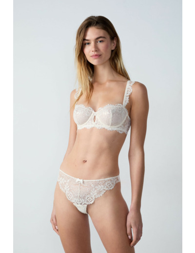 Tanga en dentelle irisé