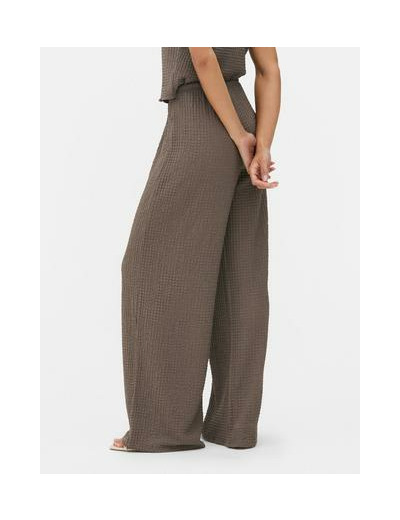 Pantalon large en tissu froissé