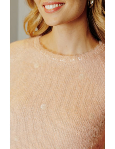 Pull en maille fluffy et pois en sequins