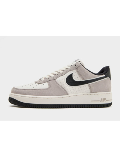 Nike Air Force 1 '07 LV8