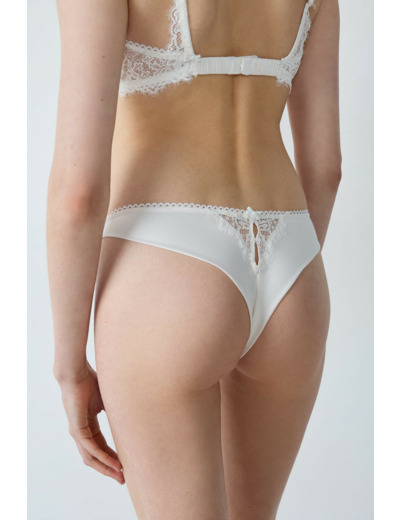 Tanga en dentelle