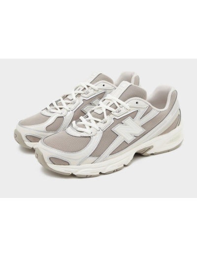 New Balance 740