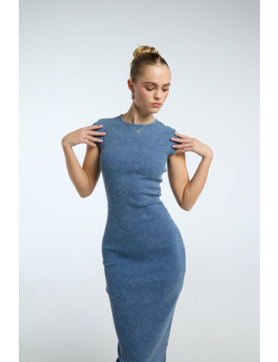 Robe midi côtelée