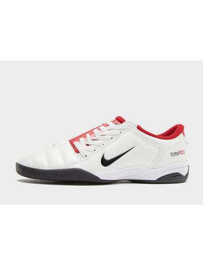Nike Total 90
