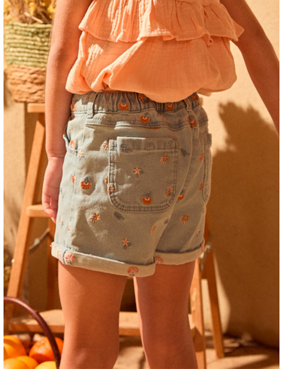 Short en jean à fleurs