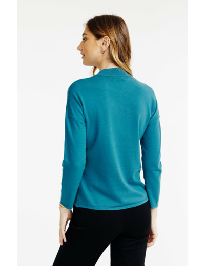 Pull avec pluie de strass