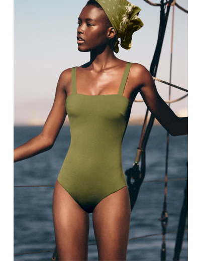 Maillot de bain 1 pièce gainant encolure carrée
