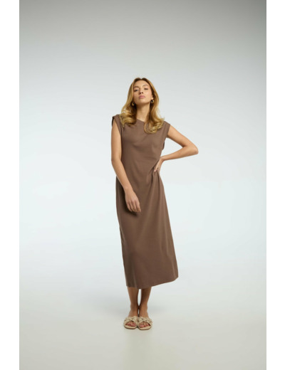 Robe ample et ajustée