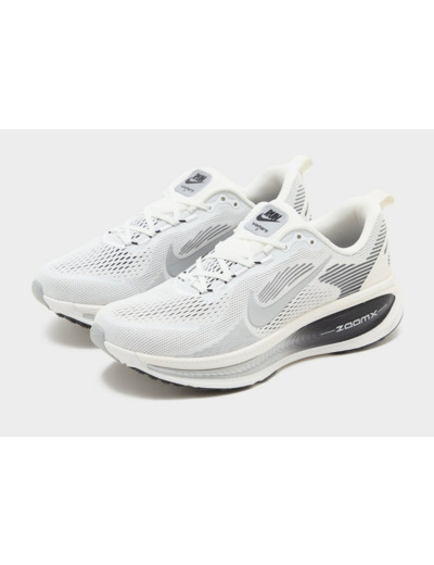 Nike Vomero 18