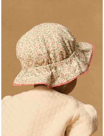 Chapeau imprimé à volants