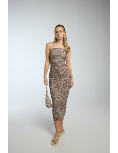Robe cintrée