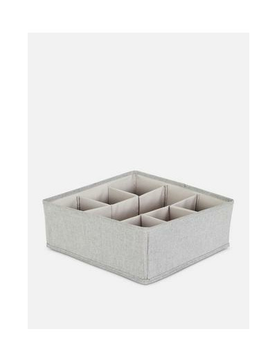 Option de rangement de taille large pour vêtements