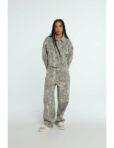 Pantalon avec imprimé camouflage