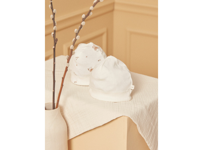 2 bonnets de naissance écrus en coton