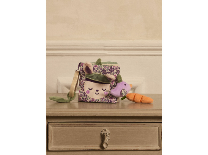 Livre d'activités en multi-matière violet