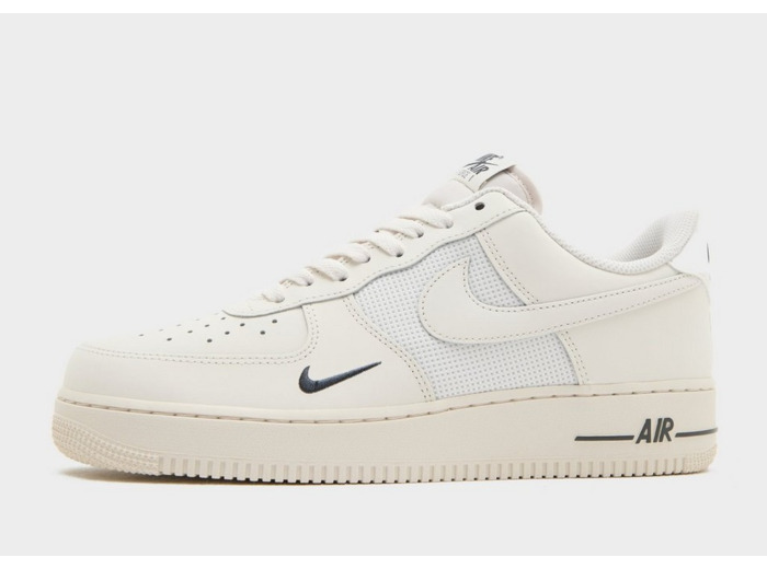 Nike Air Force 1 '07 LV8