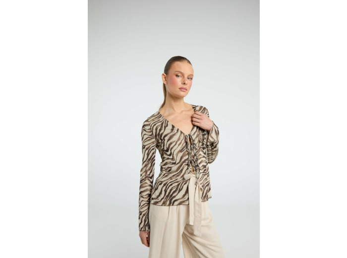 Manche longue avec laçage