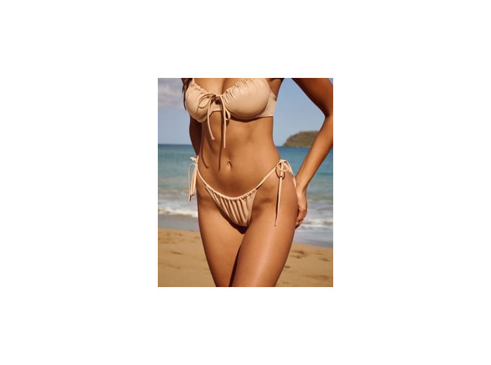 Maillot de bain bikini string matière irisée effet mouillé