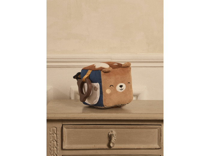 Cube d'activités en multi matière marron