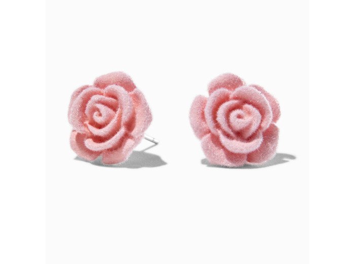 Clous d'oreilles roses veloutés rose sculptée