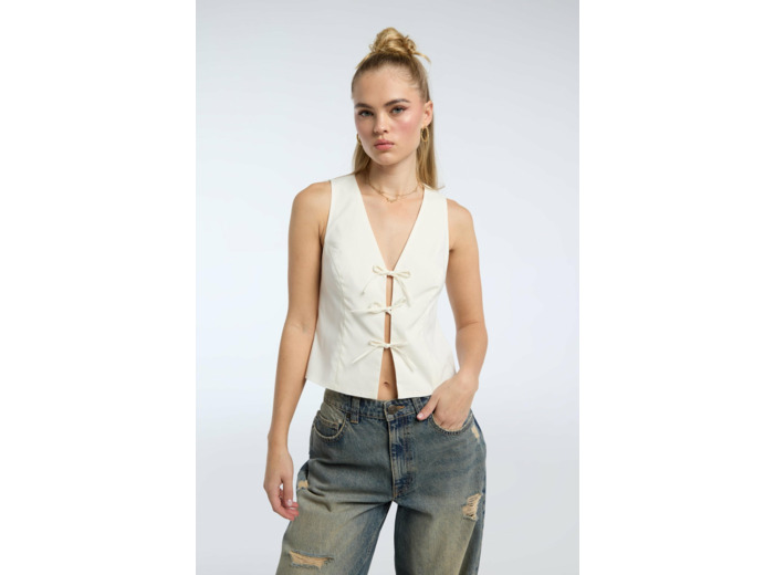 Blouse à encolure décorée