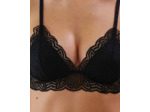 Soutien-gorge triangle en dentelle