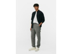 Pantalon cargo resserré aux chevilles
