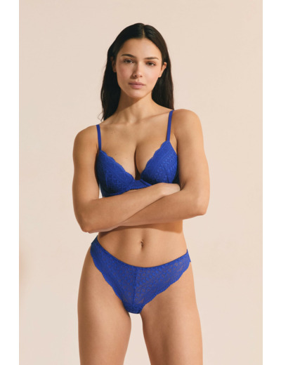 Tanga en dentelle,Tanga en dentelle;${refinementColor}