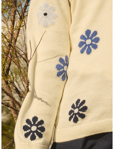 Pull à fleurs