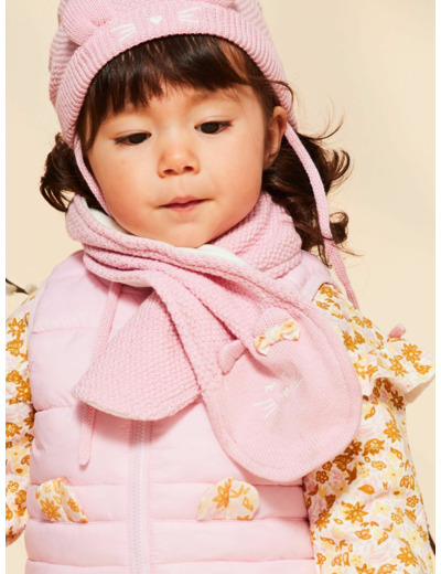 Echarpe en tricot rose avec oreilles 3D