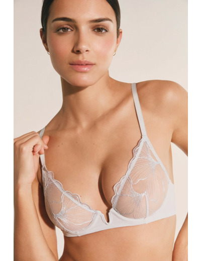 Soutien-gorge en broderie,Soutien-gorge en broderie;${refinementColor}