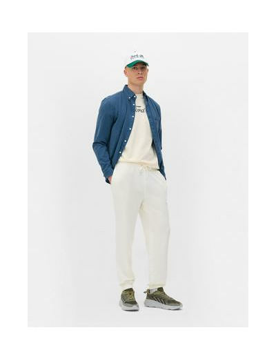 Bas de jogging resserré à la cheville