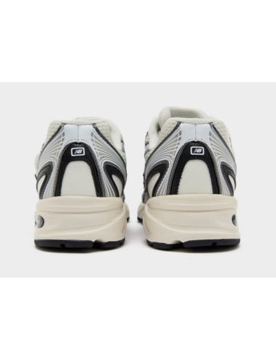 New Balance 740