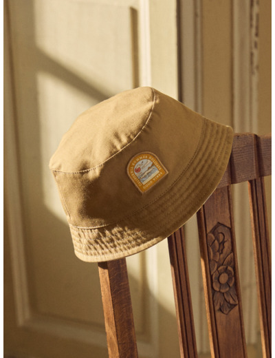 Chapeau reversible jaune et marron